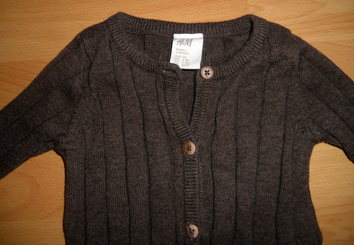 H&M- süßes, braunes Strickjäckchen Gr.62