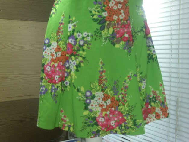 *** Chices Kleid ~ Blumen ~ Neckholder *** 