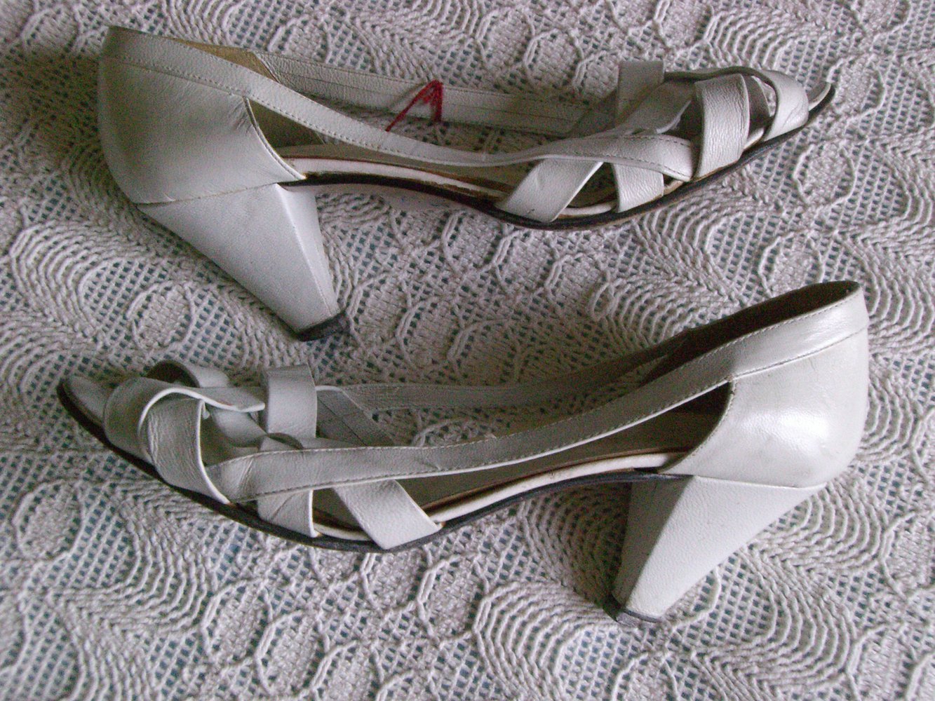 #Vintage - Schuhe - Pumps Gr. 37 weiß Obermaterial Leder