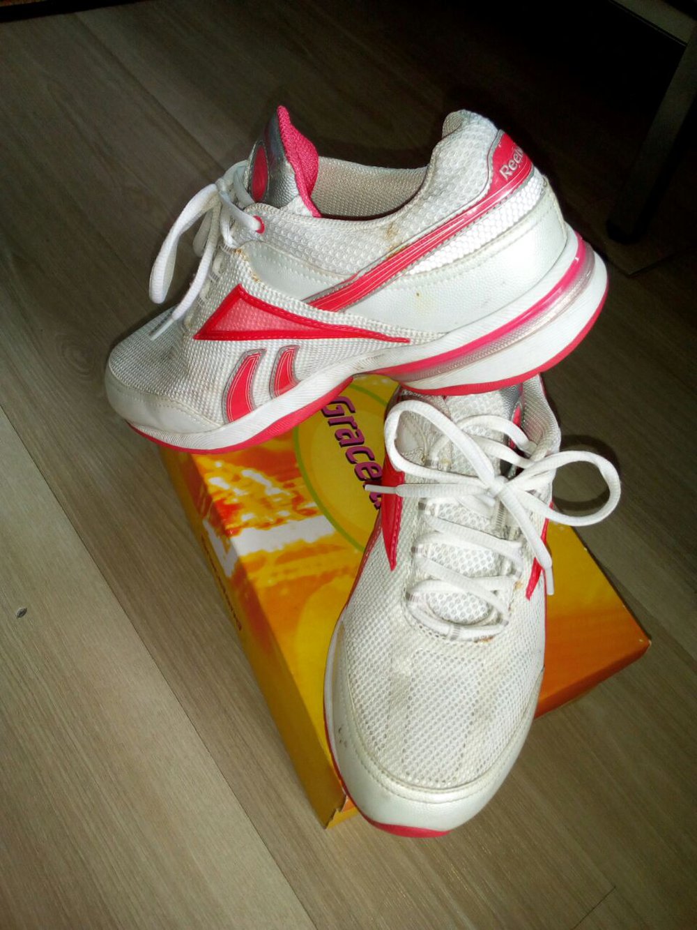Reebok Easy Tone, Po und Oberschenkel straffend 
