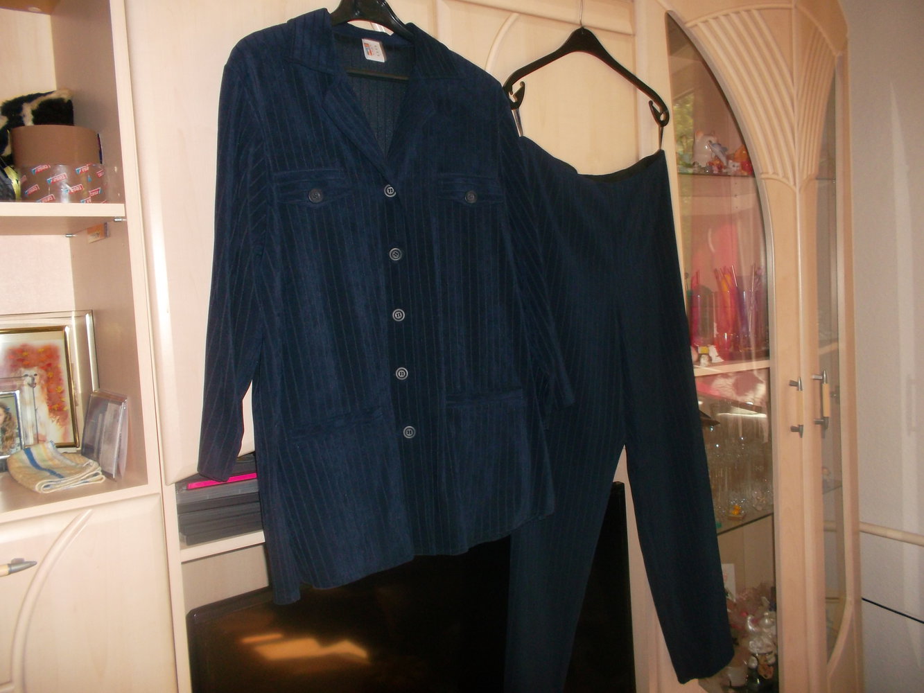 dunkelblauer hosenanzug,neu,gr. 42