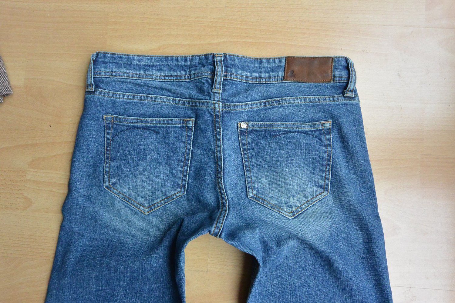 Schöne Schlaghose von H&M Fit Flary, W30, Damen