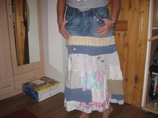 *** DIY ~ Aus Alt Wurde Neu ~ Gipsy Jeans-Patchworkrock ***