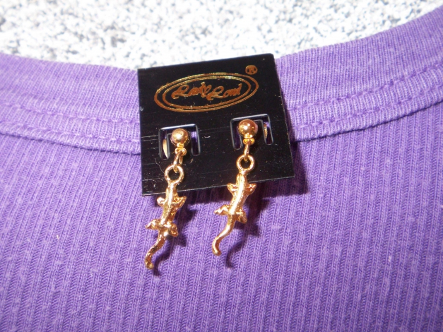 Ohrringe golden Eidechse klein und fein NEU