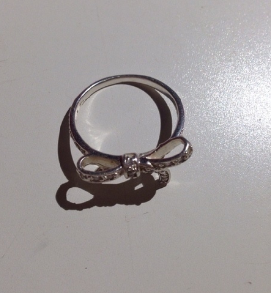 silberner Schleifen Ring