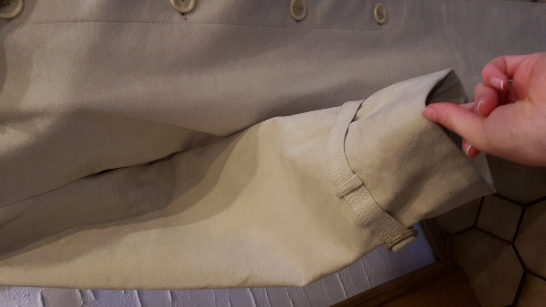 beige, nude, heller Mantel Gr. L, Alcantara. chic Barison`s