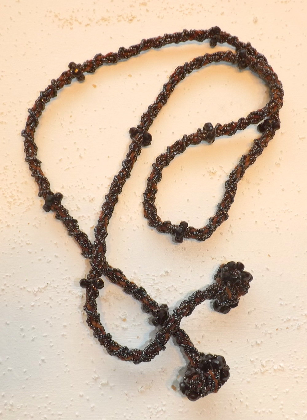 Halsschmuck - Kette - Glasperlen & Perlchen - weinrot