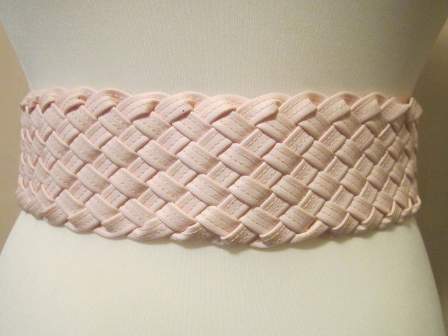 Traumhaft schöner Flechtgürtel - aktuelles Musthave!