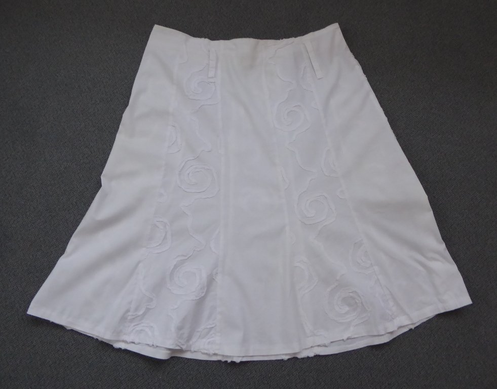 Weißer Sommerrock aus Baumwolle