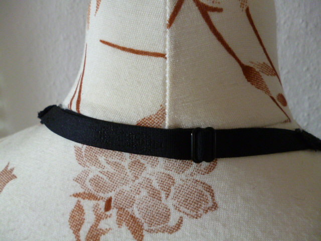 Neckholder Spitzen BH verstellbar 75 / 80 B schwarz