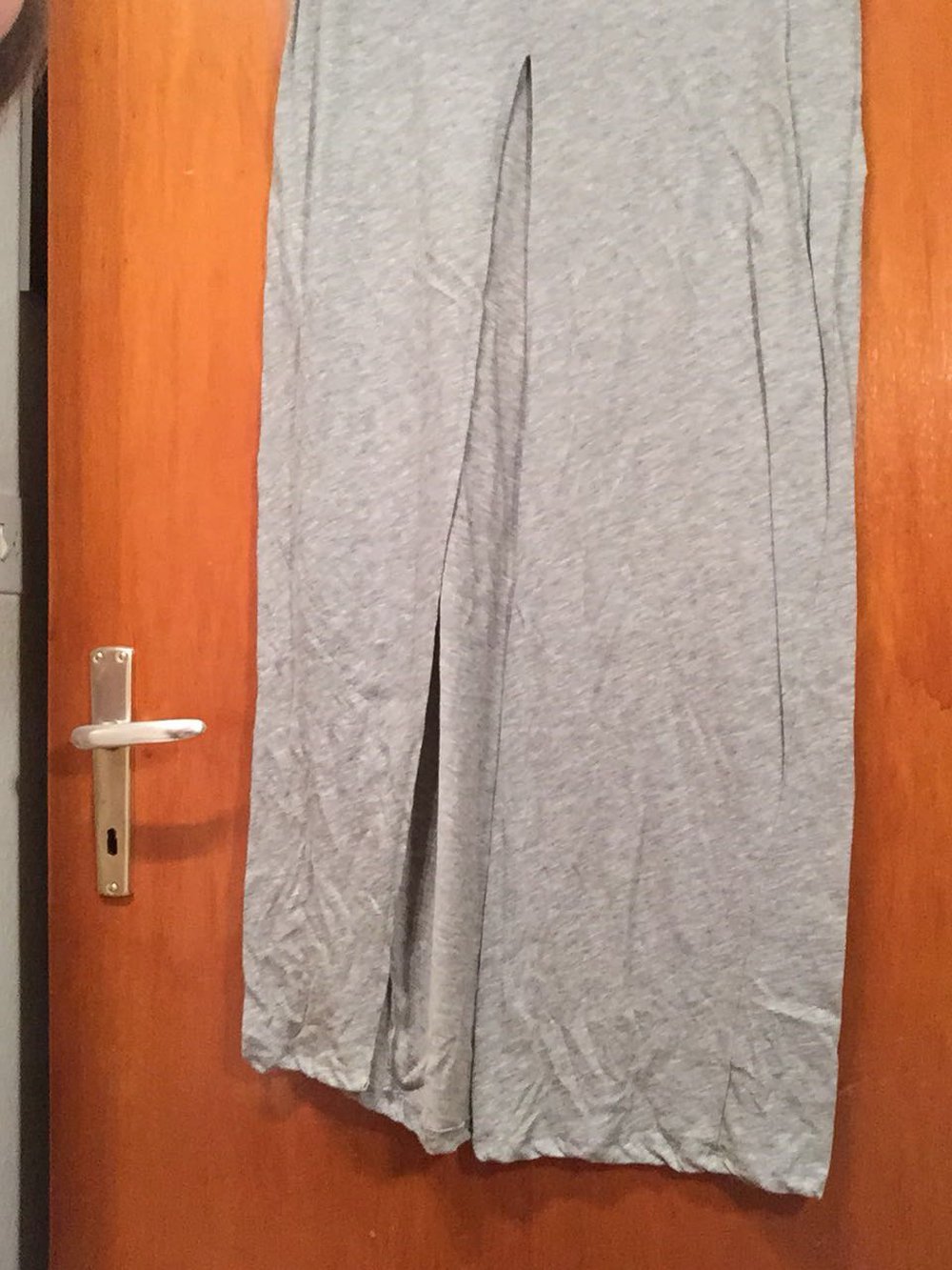 Langes Oberteil mit Schlitz NEU