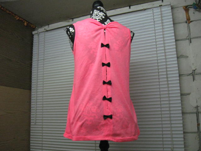 *** Verspieltes ~ Raffinierter ~ Rücken ~ Top ***