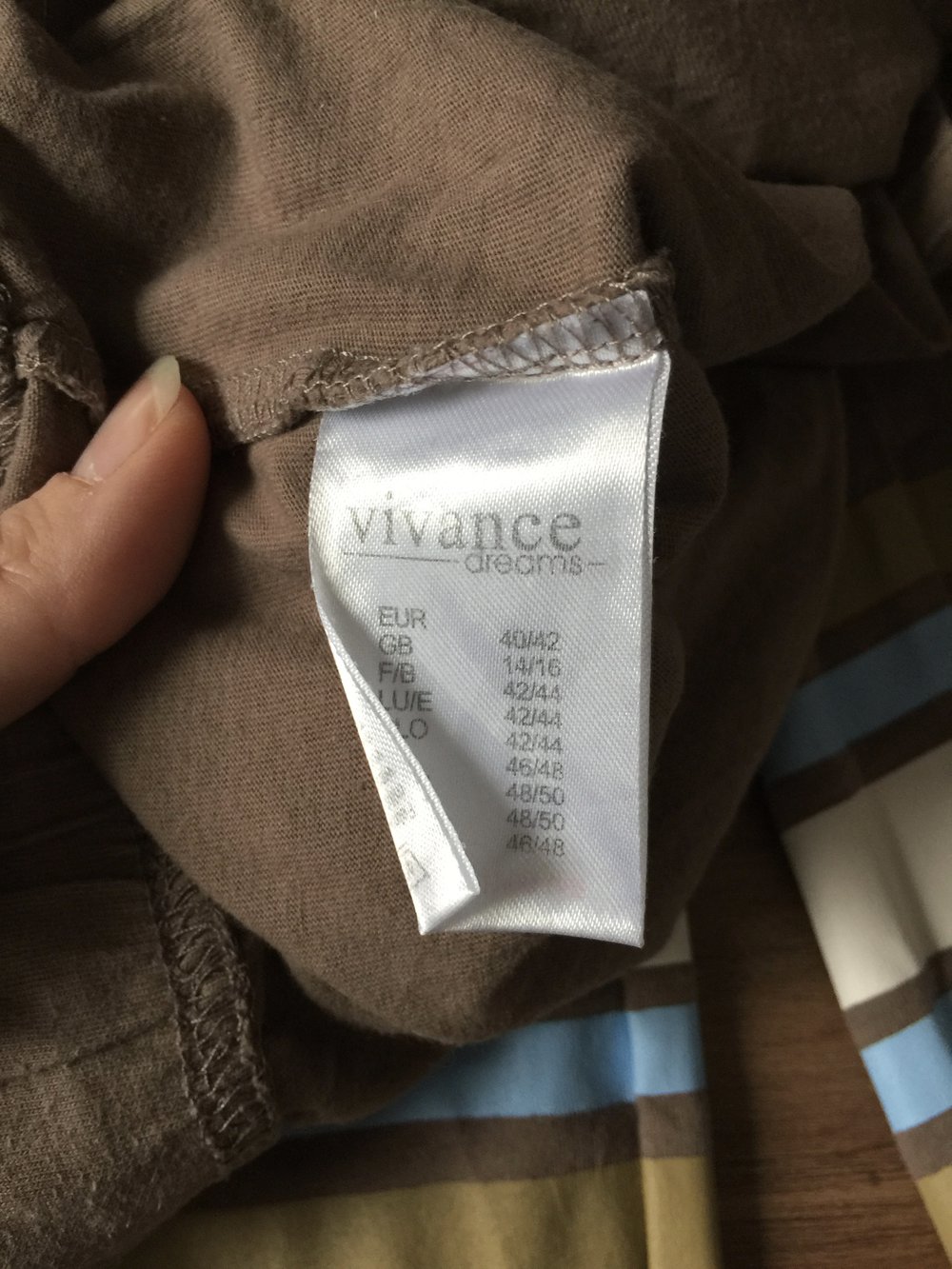 Flower Power-Blumen-Schlafanzug mit Rüschenrand