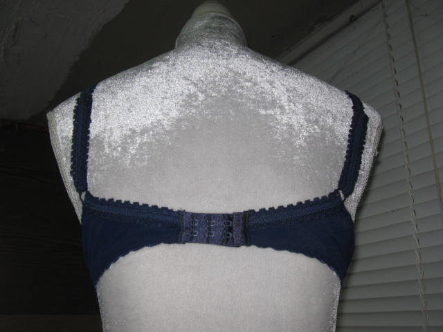 *** Hübscher Bügel BH ***