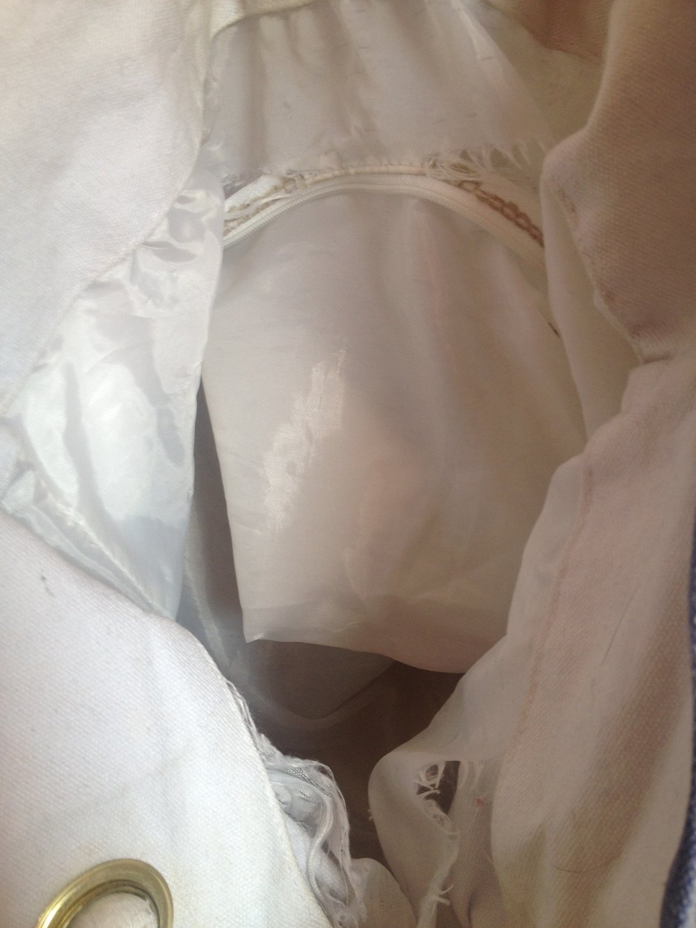 blau/ weiß gestreifte Tasche