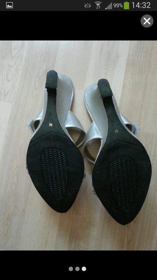 silberne Schuhe Sandalen Gr. 36 / 37