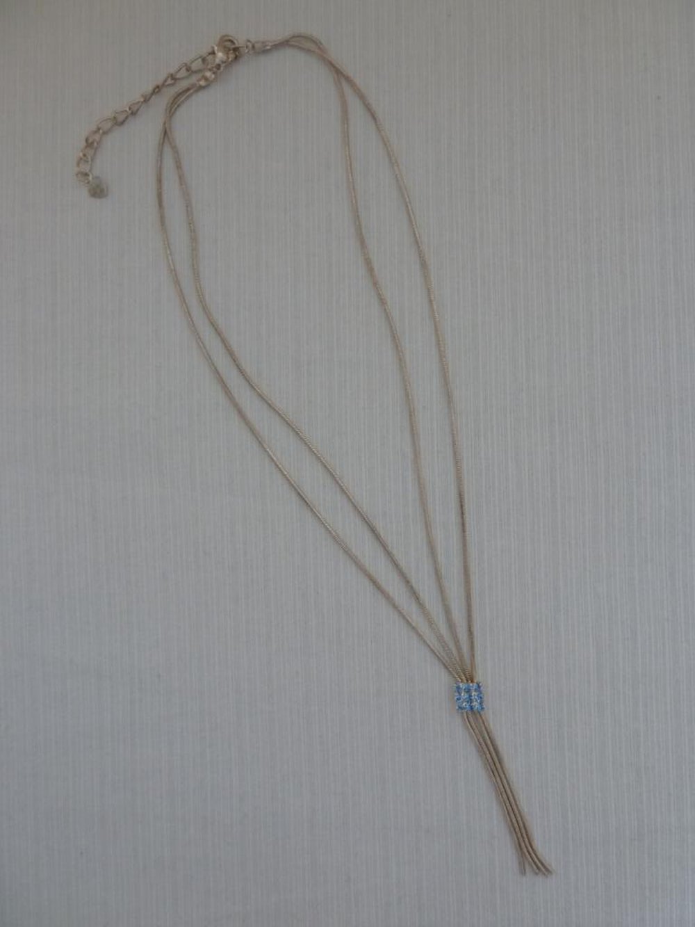 blaue Kette / silber / Glitzersteine