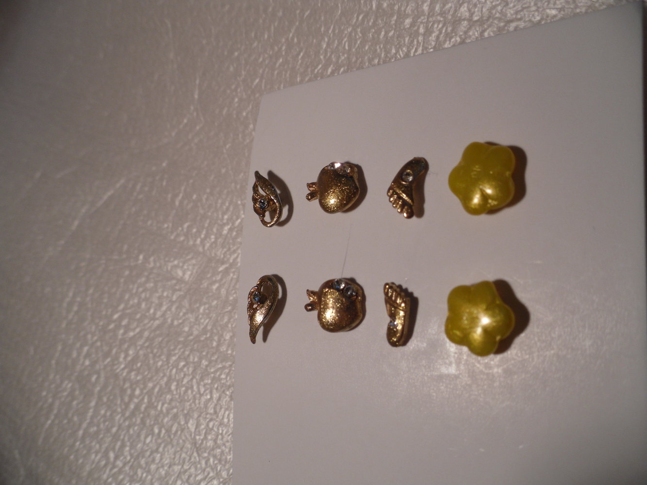 Ohrsteckerpaare gold, gelb, Apfel, Blume, Fuß, Flügel