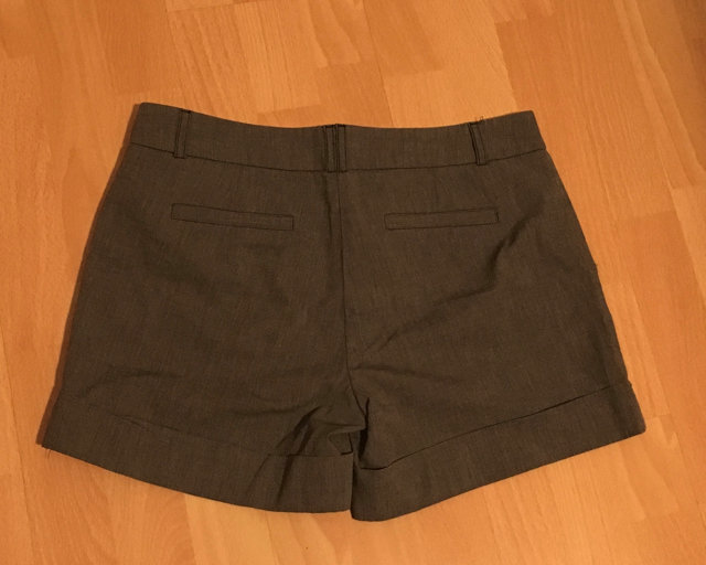 Shorts von Orsay in Grau