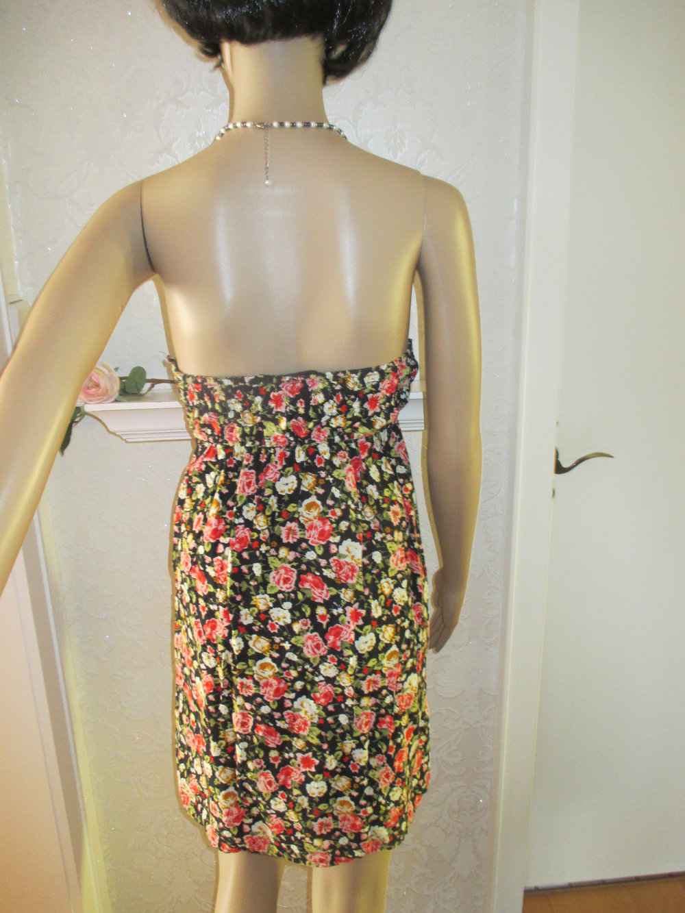 NEU * Rosen * Romantik * Blüten * Baby- Doll Look * Sommer * Bustier * Bandeau * Mini- Kleid 