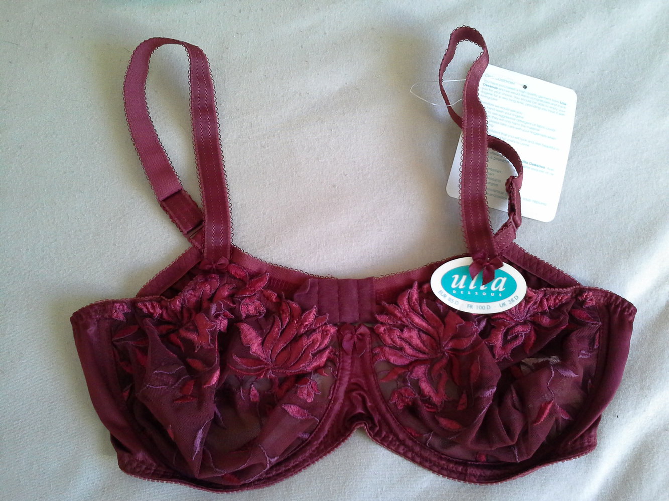 Ulla Dessous,(Set) BH 85D , neuware, rot bordeux mit Spitze
