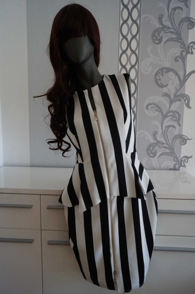 Elegantes Schwarz Weiß Kleid gestreift Reißverschluss gold ausgez. L 40 evtl. auch M 38
