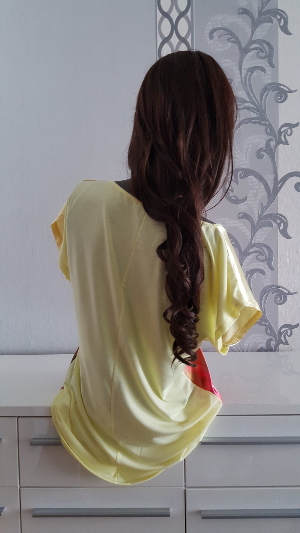 Oberteil gelb vorne glänzend Blumen bunt 42 XL