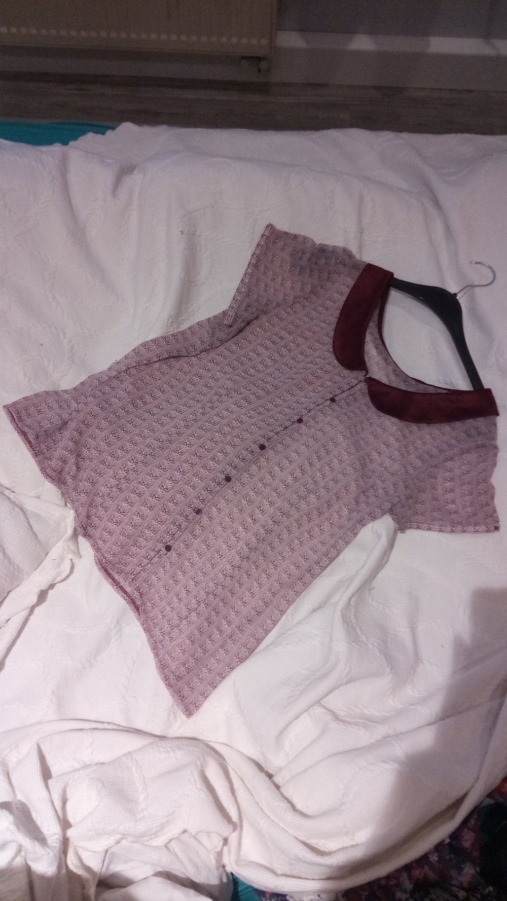 Süße Bluse mit Katzen