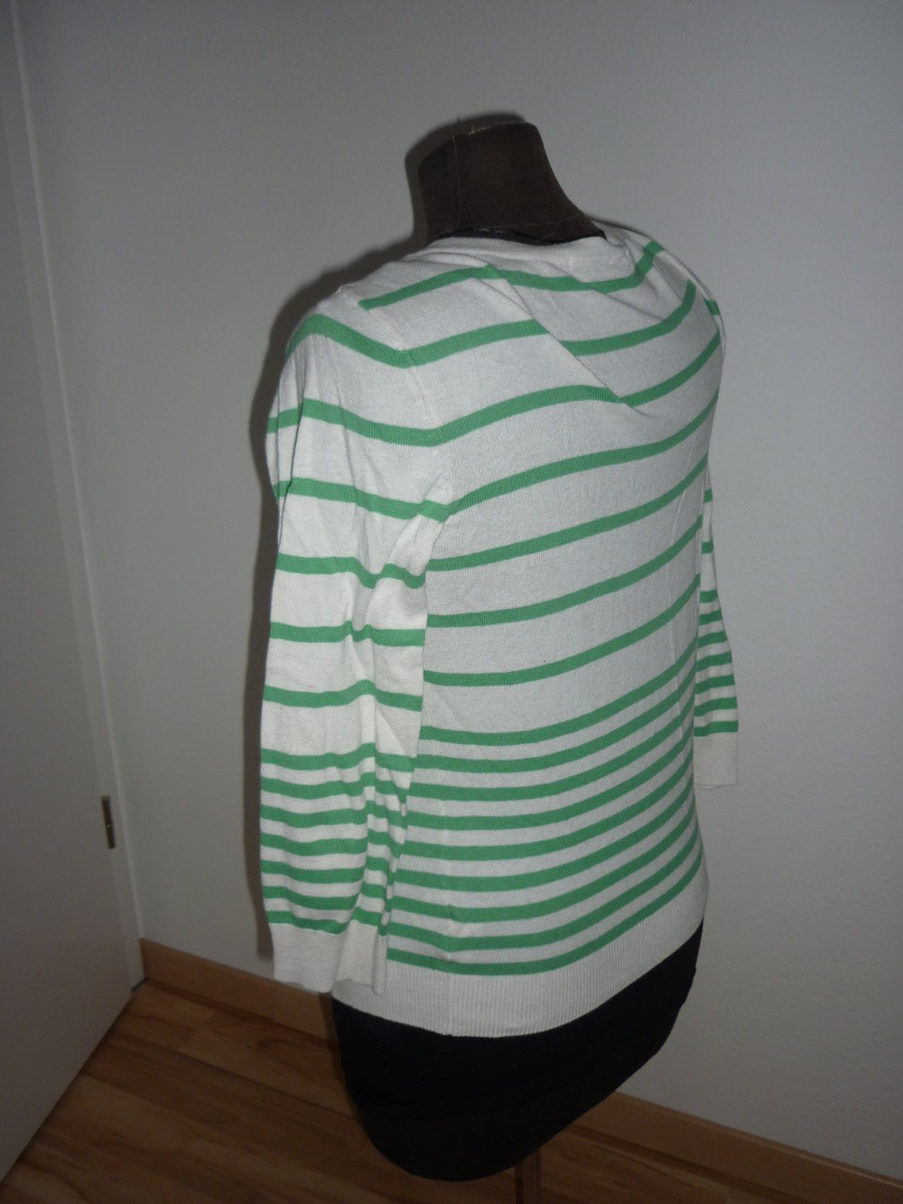 H&M Cardigan Strickjacke grün weiß gestreift Größe XS 34