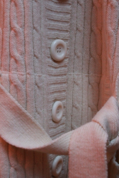 schöner Strickcardigan