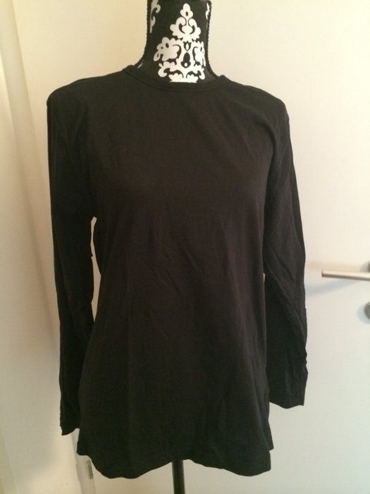 Schwarzes Shirt langärmlig Pulli Sweatshirt