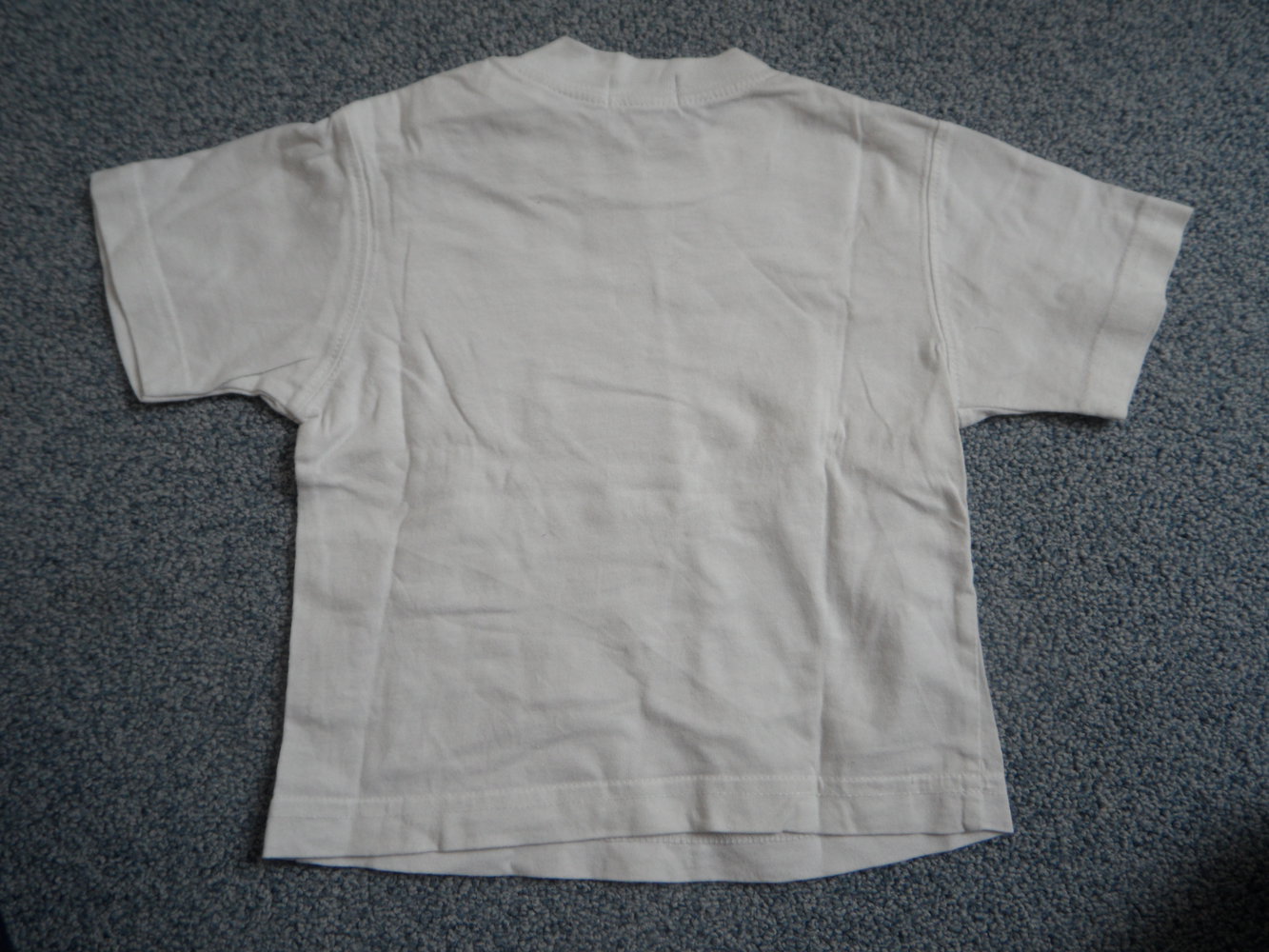 Esprit T-Shirt mit Krabbeltieren