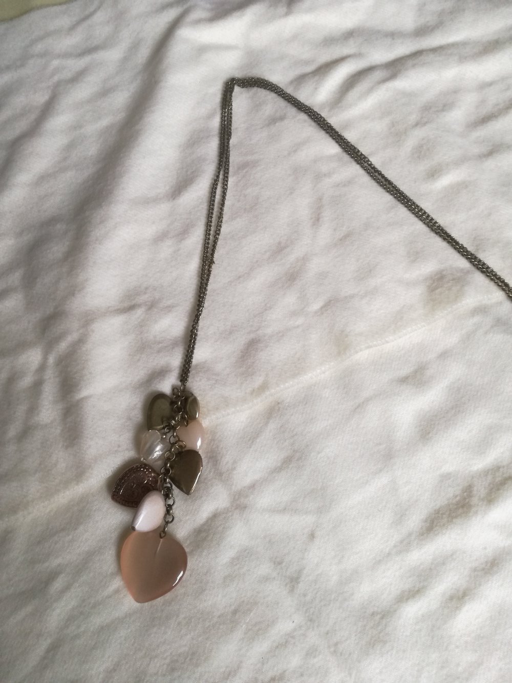 Kette mit Herzen zum öffnen