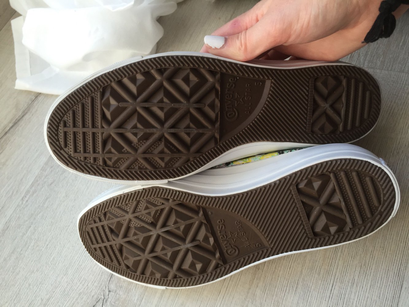 Converse all Star Chucks mit Blumenmuster 37,5