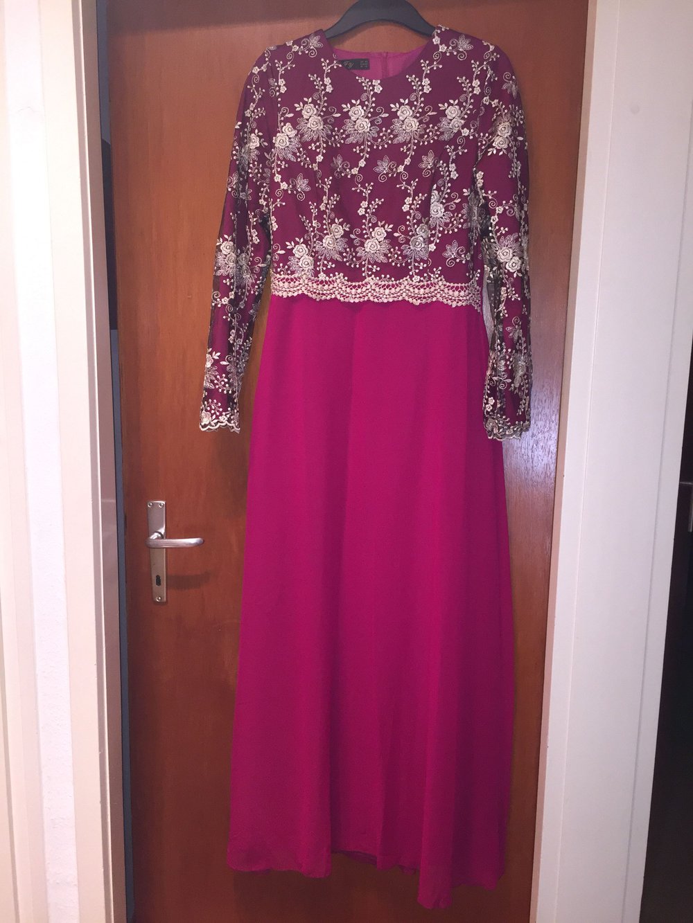 Elegantes langes Kleid NEU