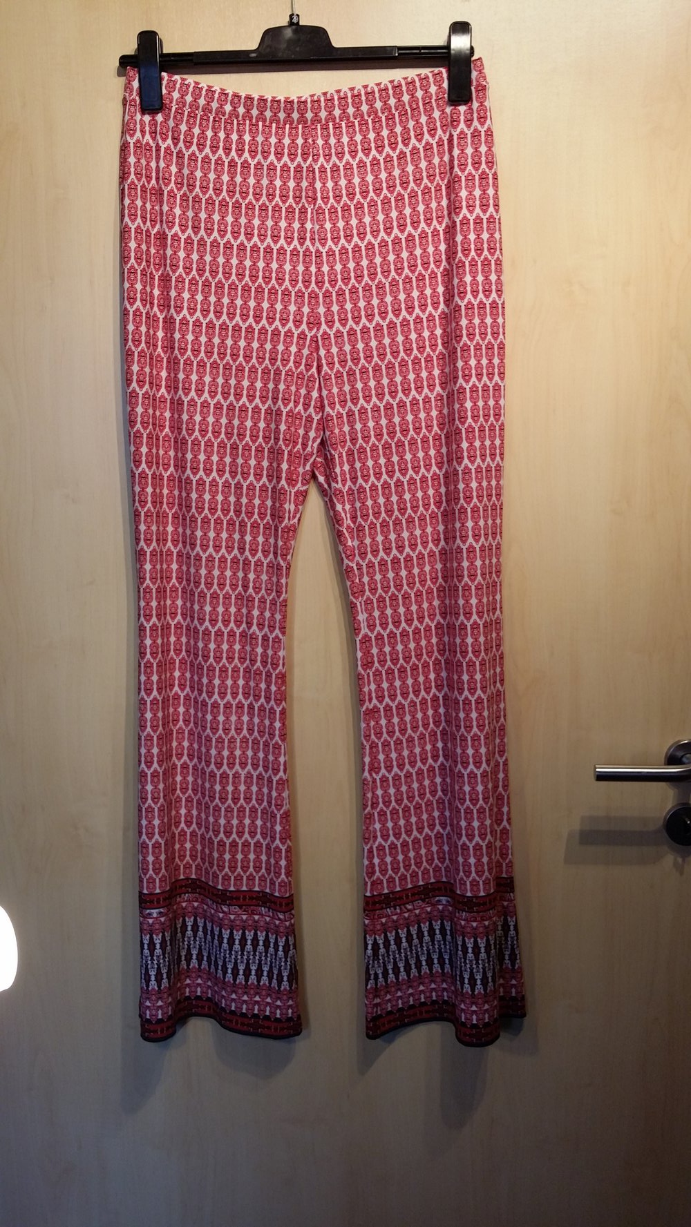 Freizeithose neu - CATO rot gemustert