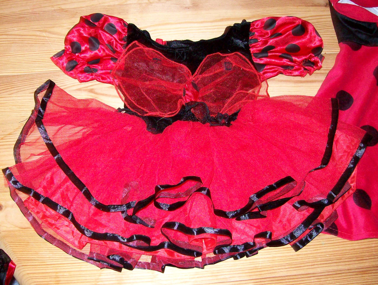 aus England-ganz süßes Marienkäferkleid 18-23m 74-86