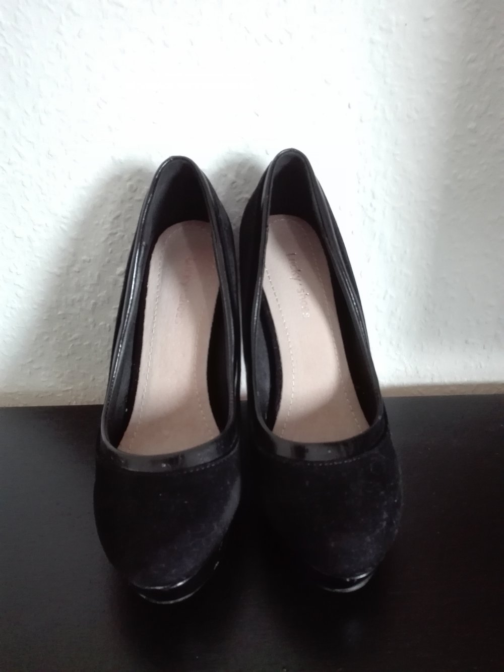 Schwarze Samt Plateau High Heels
