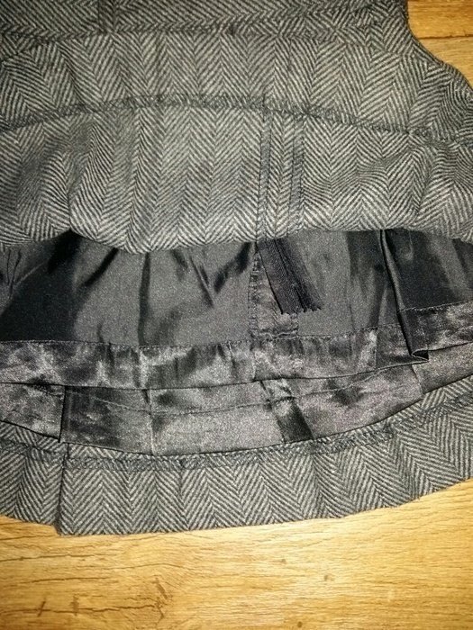 Rock mit Gürtel von Review