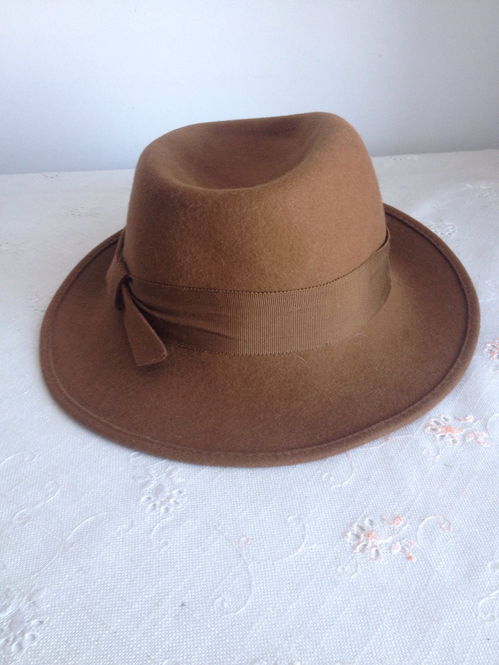 Exclusiver Vintage Hut 