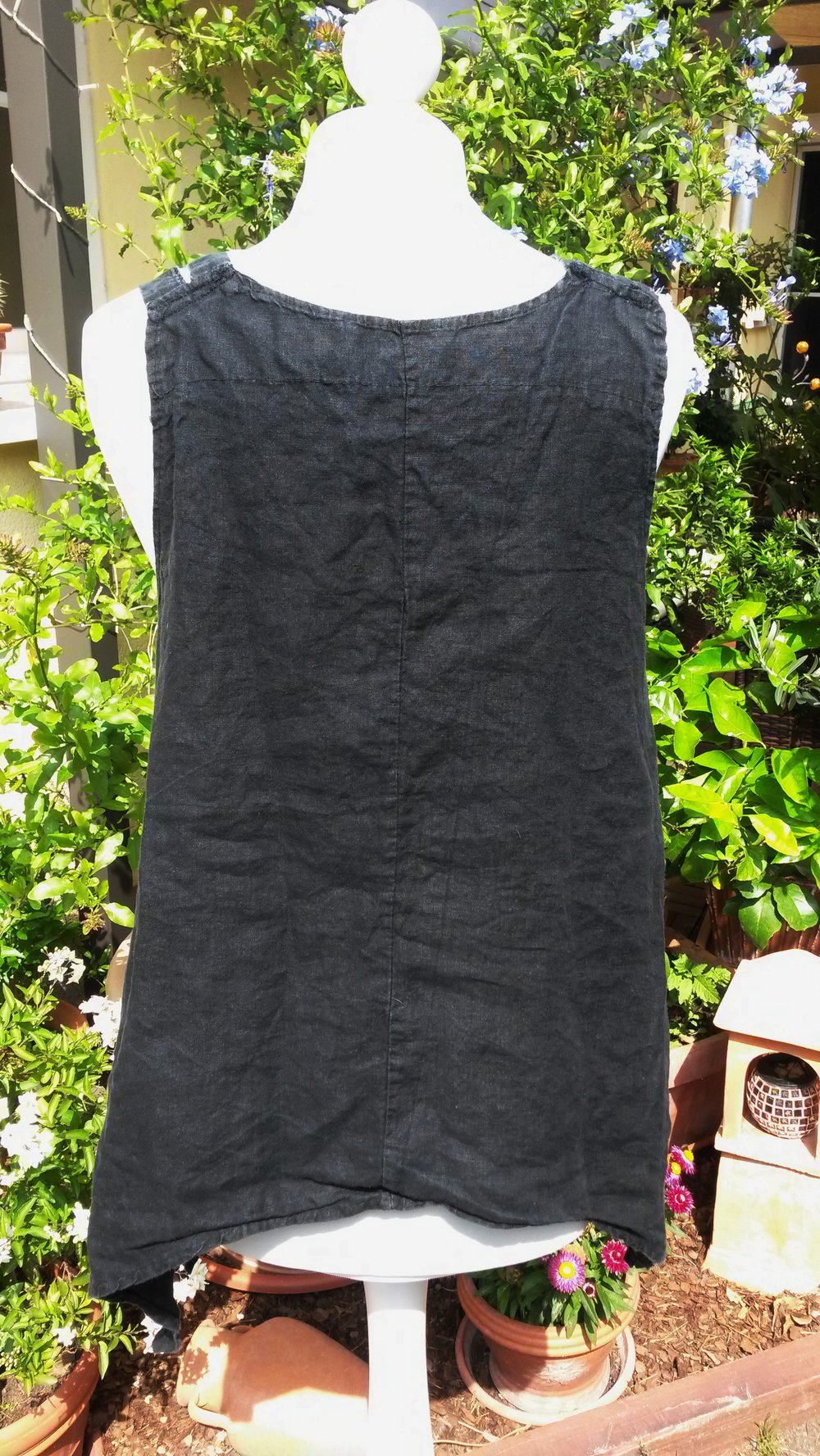 Schwarzes Leinen Zipfelshirt, italienische Mode, Größe 38/40/42