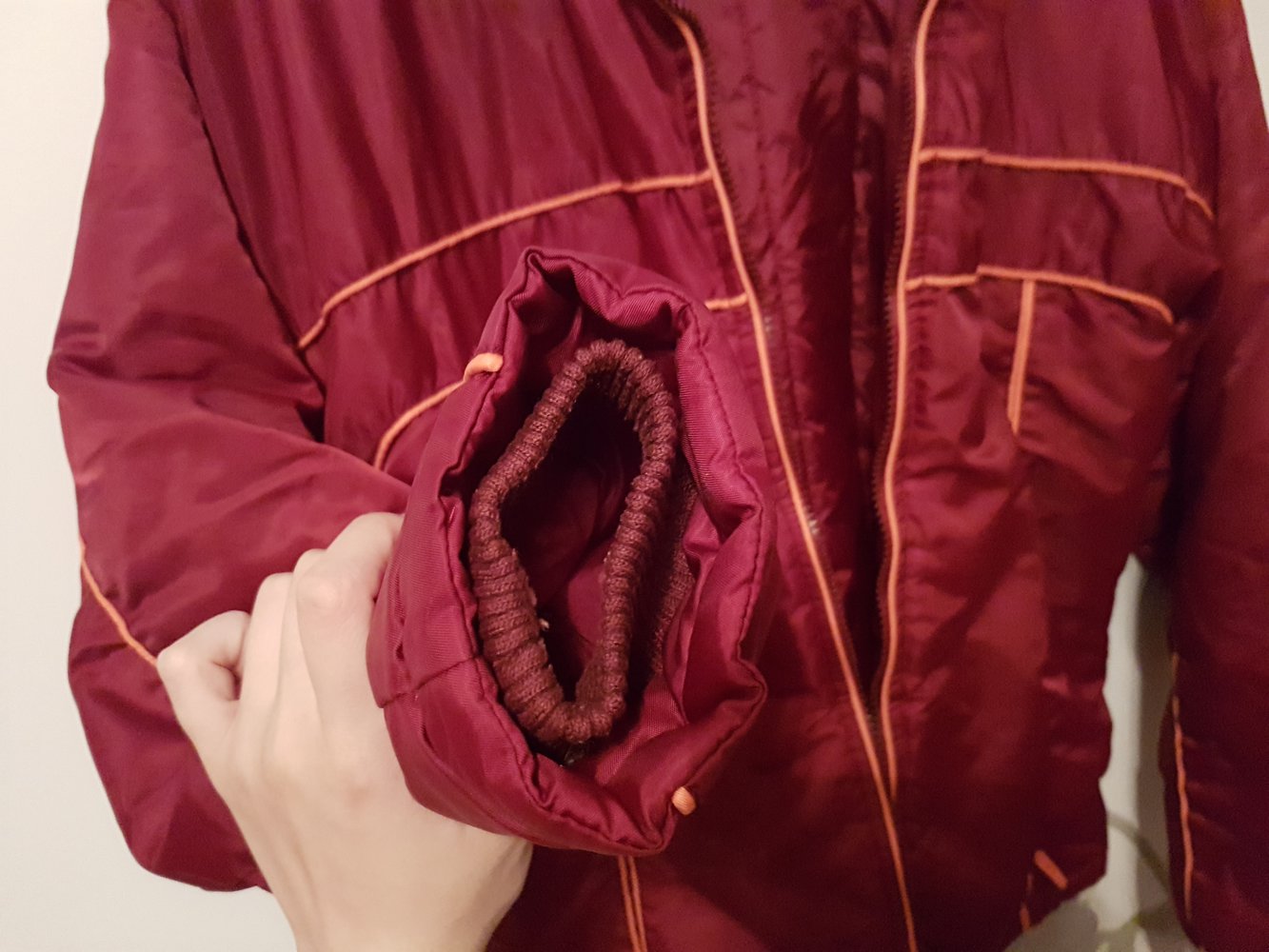 rote bordeaux farbene Jacke Übergangsjacke, leichte Winterjacke
