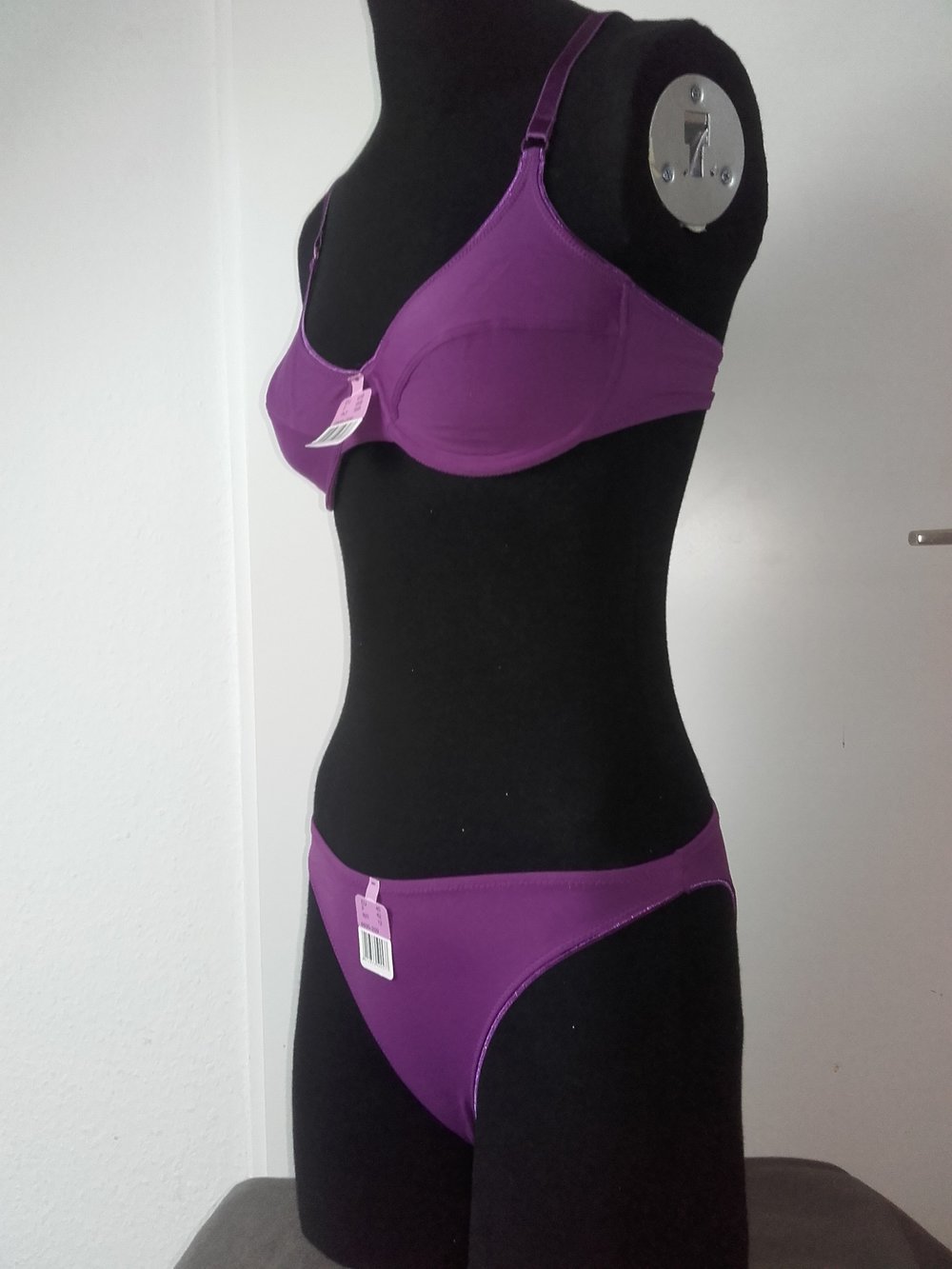 BH und Slip Set in Lila, 80B und 40