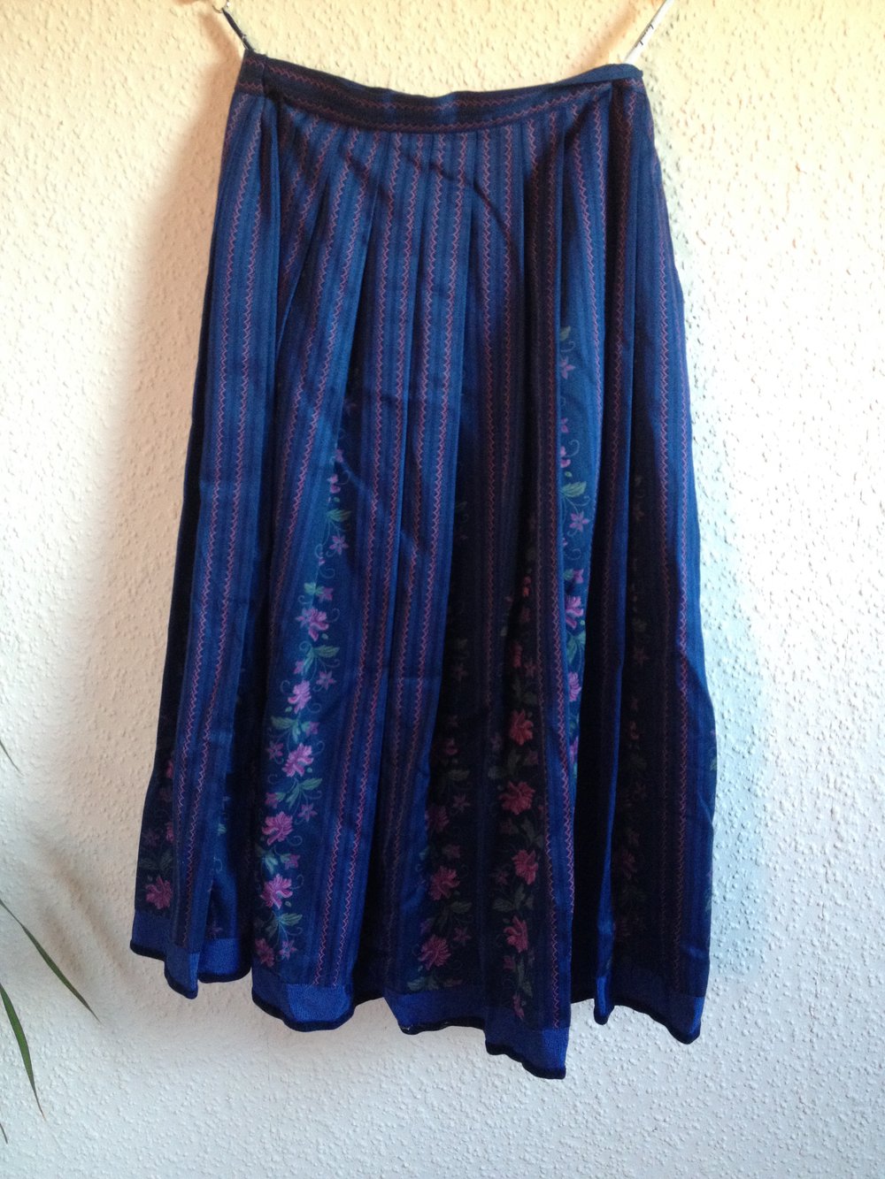 Perry blauer Trachtenrock