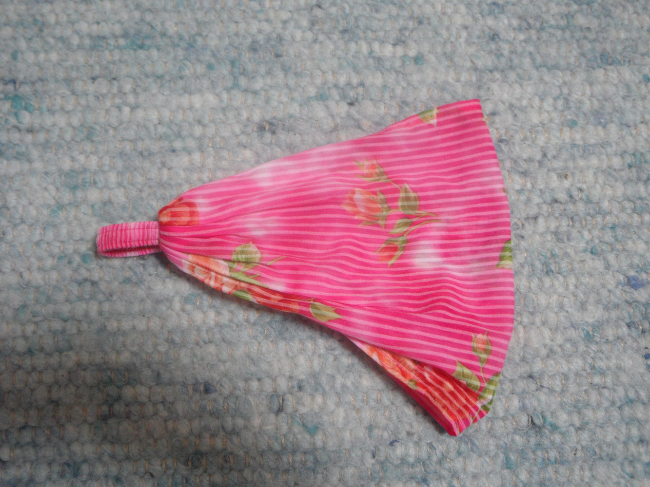 tolles Haarband mit Blumenmuster