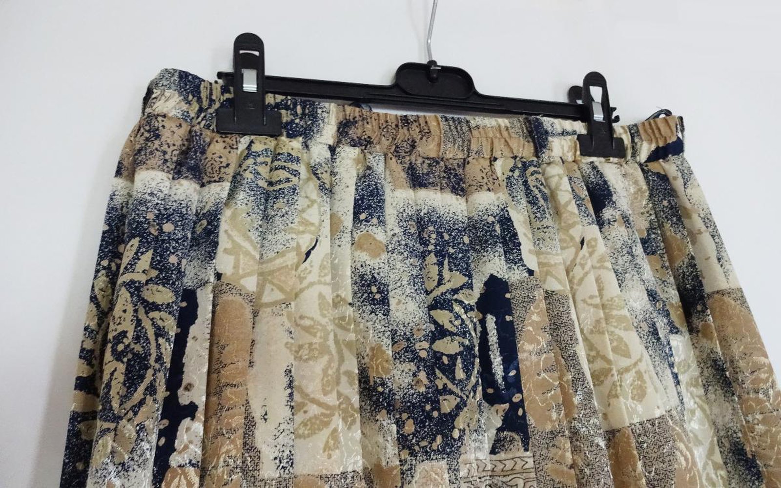 Faltenrock True Vintage Erdtöne 90er Midirock Gr. L Gr. 44