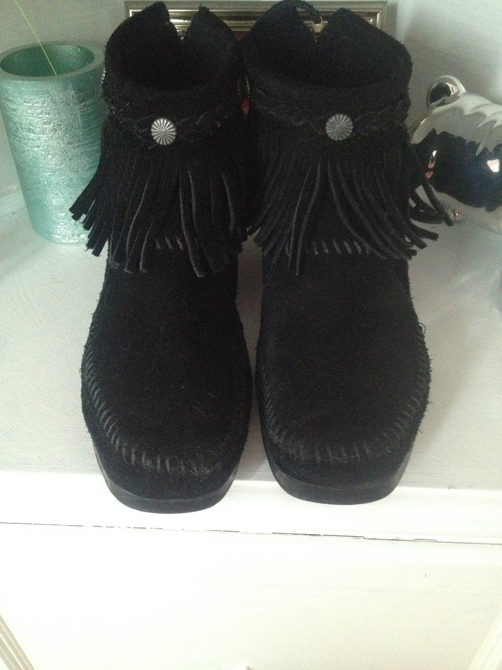 Minnetonka Concho Mokassin Stiefel Zip 38 Schwarz blogger Hippie Nieten Coachella fransen Wildleder