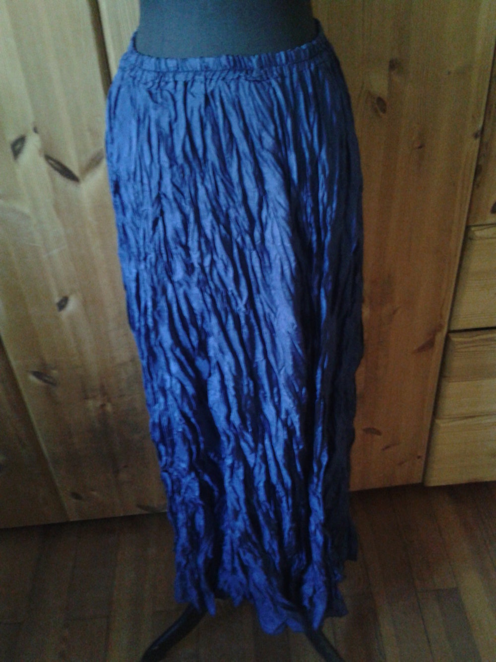 Seidenrock im Knitterlook