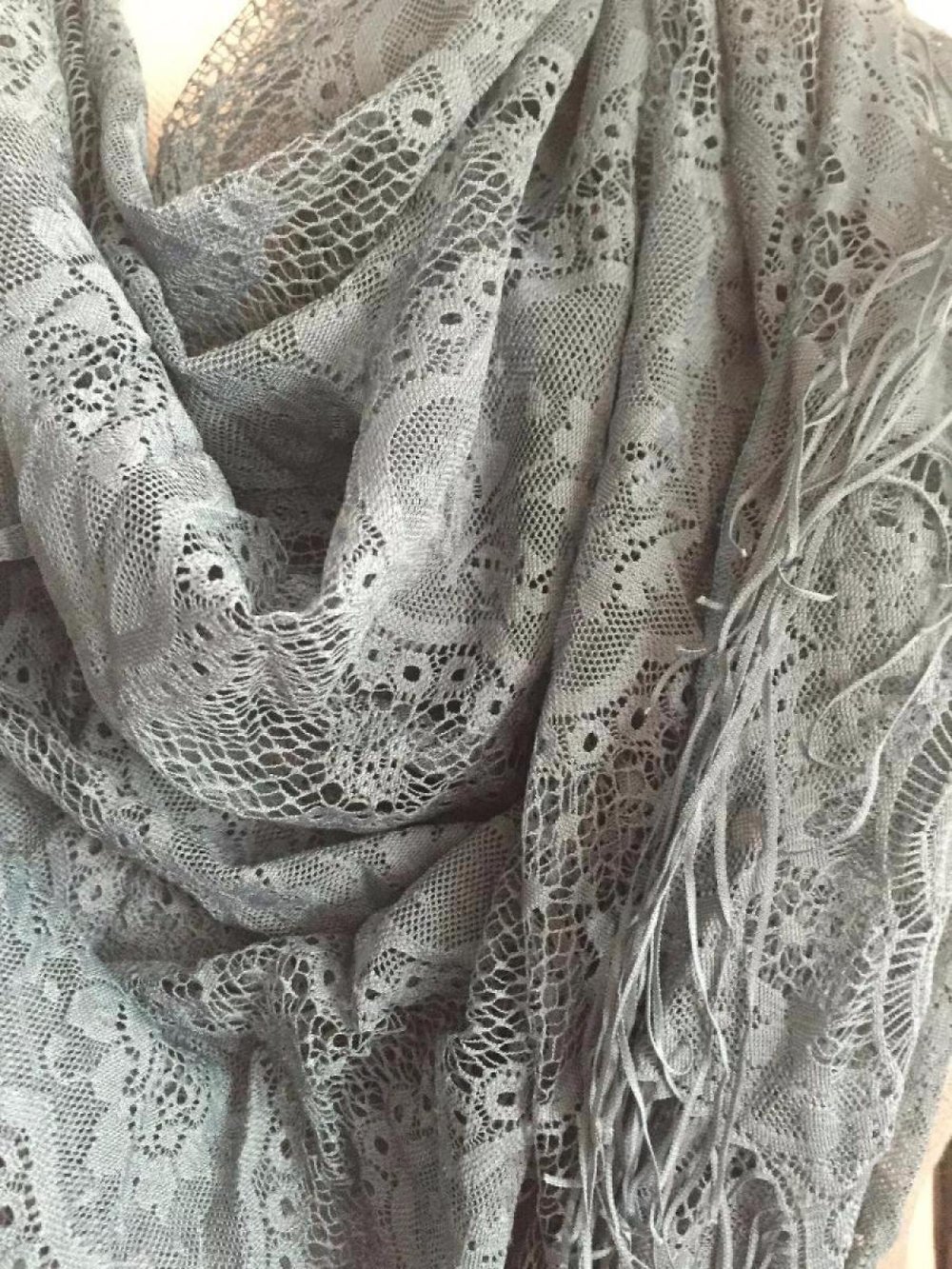 Tuch aus Spitze, petrol