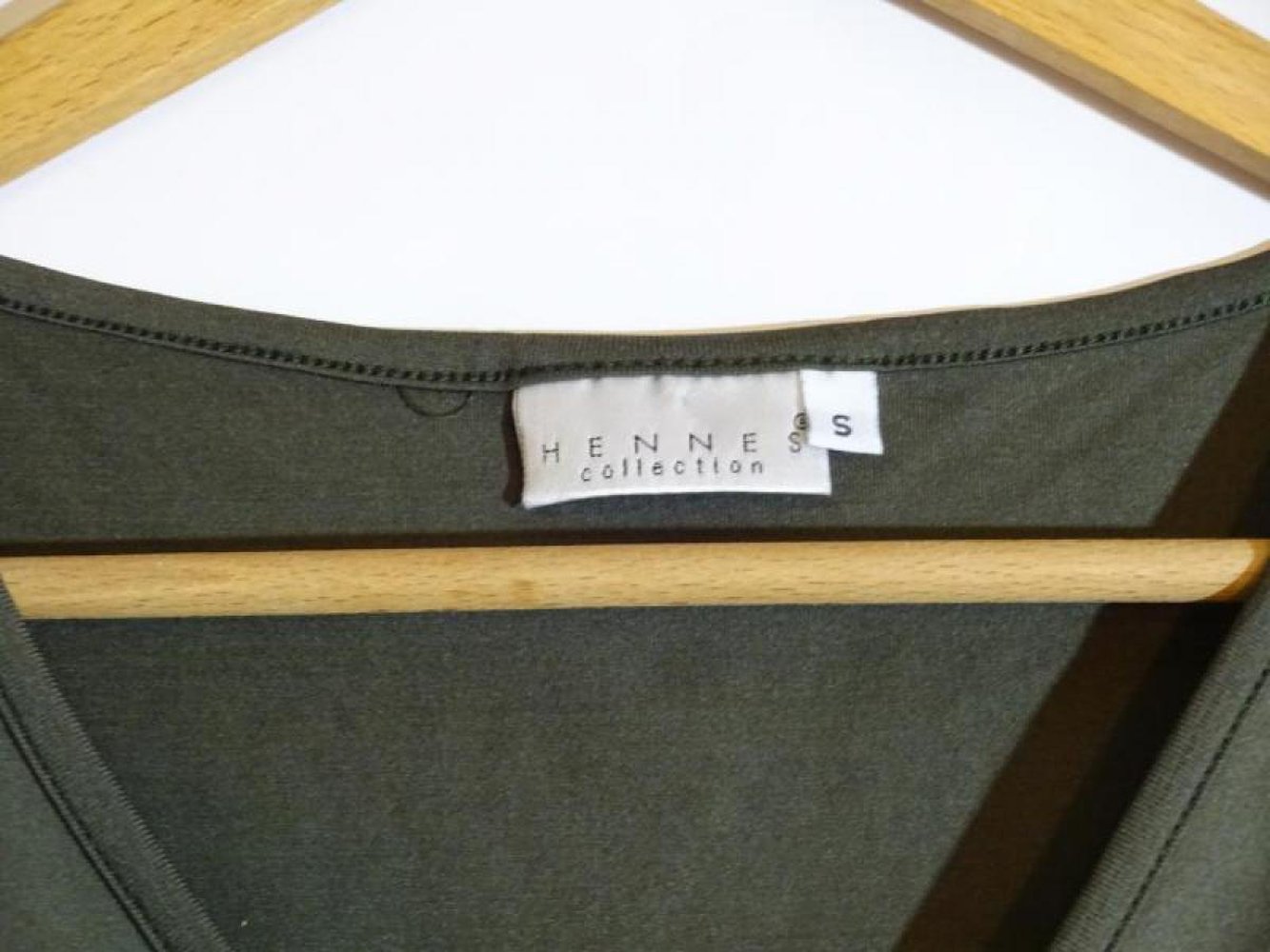 Top mit V-Ausschnitt Grün Oliv Khaki Gr. S